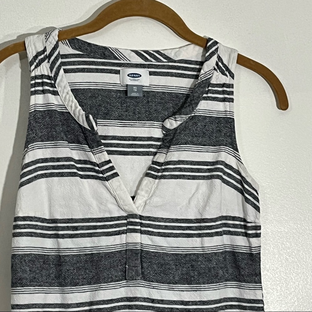 Old Navy Black White Striped Linen Blend Shift Dress Sleeveless V-Neck XS - Picture 5 of 7